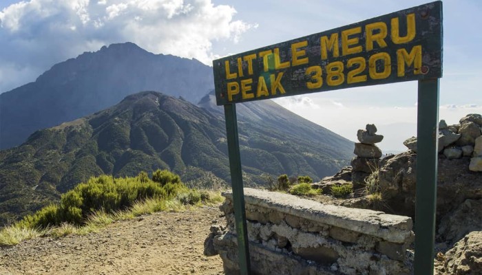 WHAT TIME OF DAY IS BEST FOR CLIMBING KILIMANJARO?